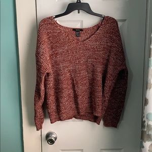 Knitted maroon sweater
